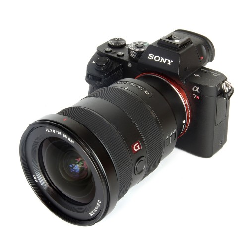 alpha-a7r-iii-42mp-with-16-35mm-500x500-1.jpg title%
